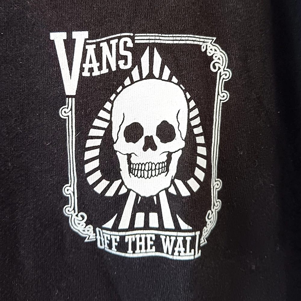 3/10 VANS Graphic Skull Tee T-shirt M Black Skate Surf Y2K *FLAW* - Picture 5 of 9